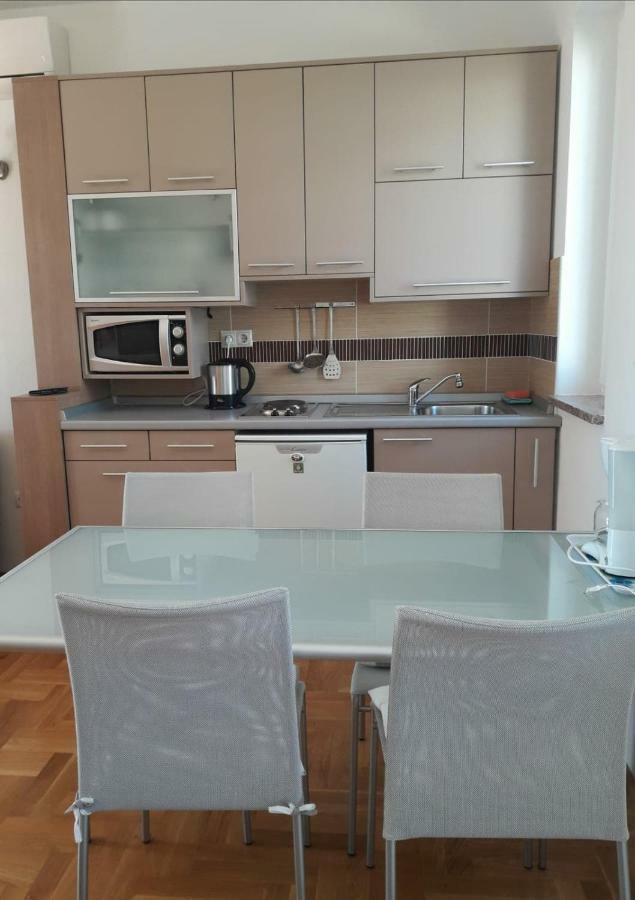 Studio Apartment Jasna Novi Vinodolski Esterno foto